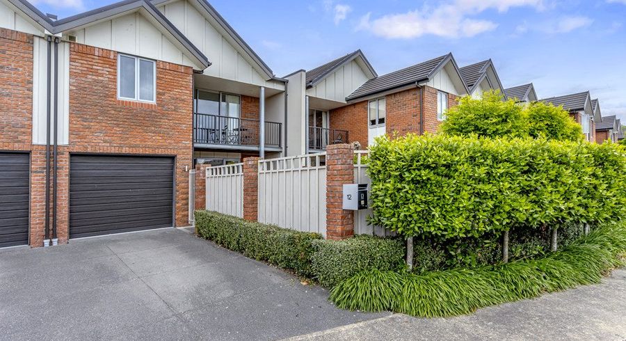  at 12 Henley Green, Northwood, Christchurch