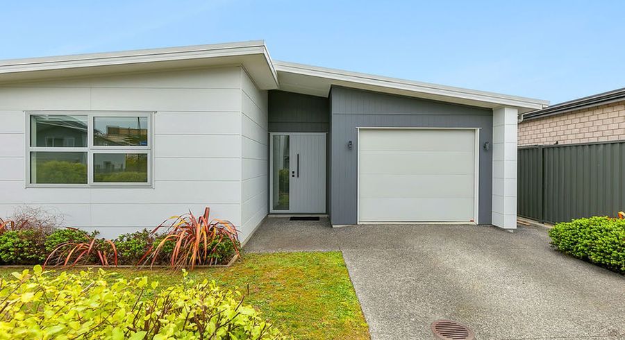  at 1 Tieke LANE, Kenepuru, Porirua