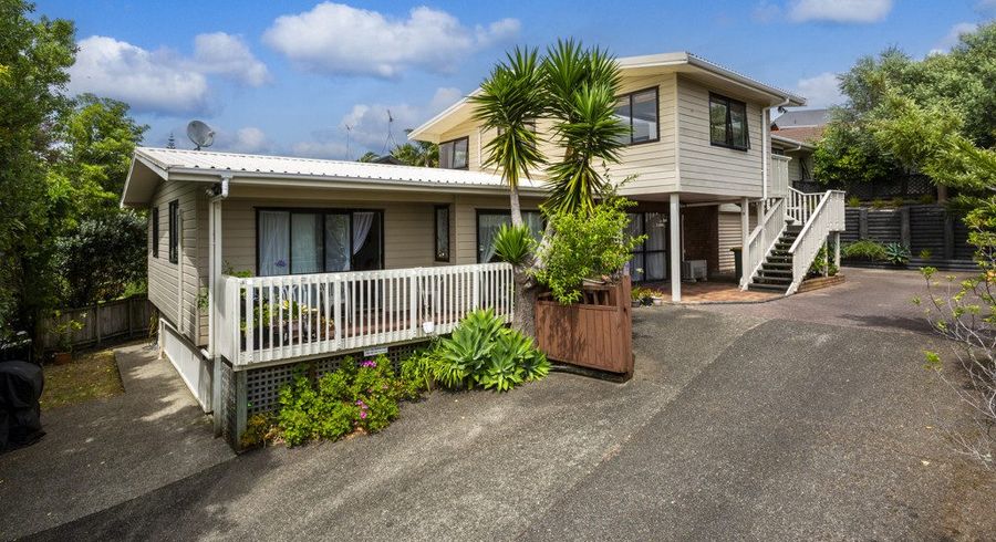 at 34 Unsworth Drive, Unsworth Heights, Auckland
