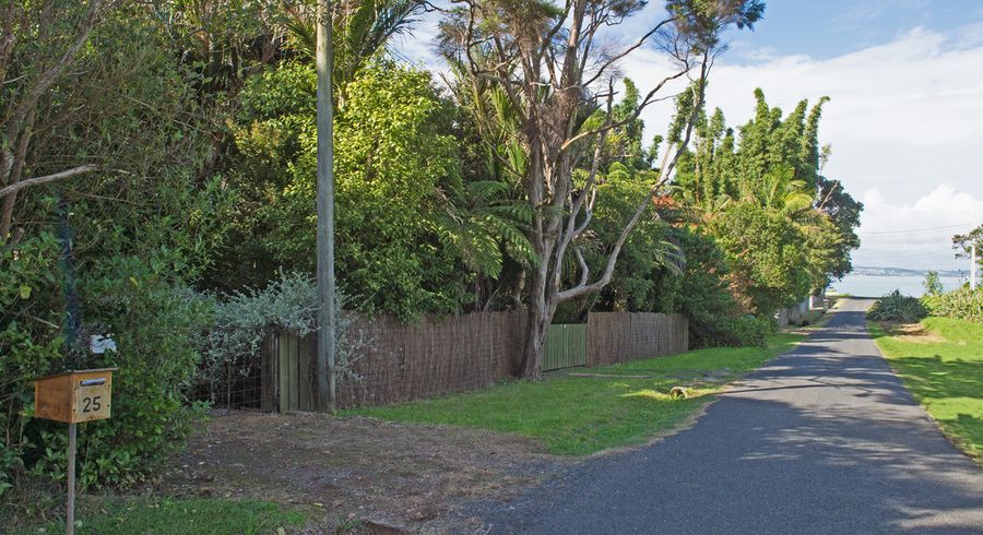  at 25 Valley Road, Omiha, Waiheke Island