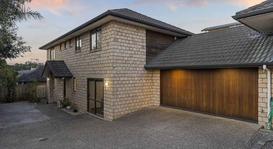  at 4 Aldon Lane, The Gardens, Auckland