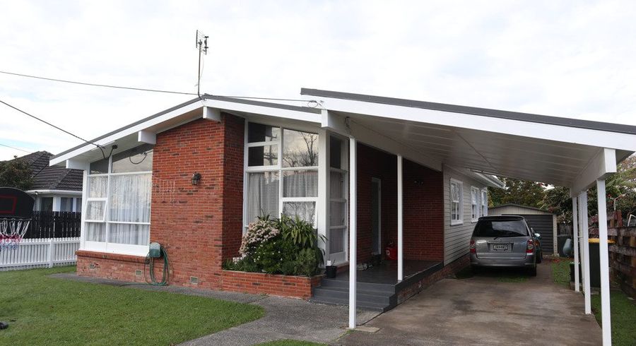  at 55 Tirimoana Road, Te Atatu South, Waitakere City, Auckland