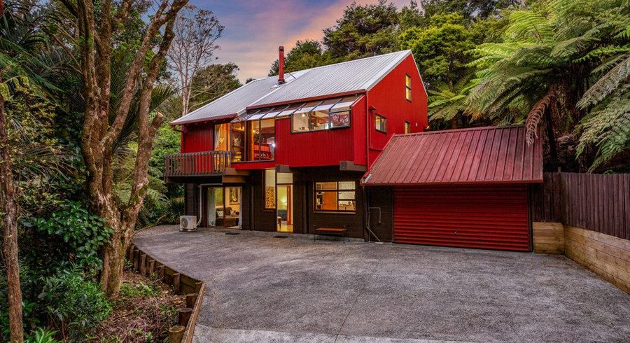  at 8 Selwyn Avenue, Glen Eden, Auckland