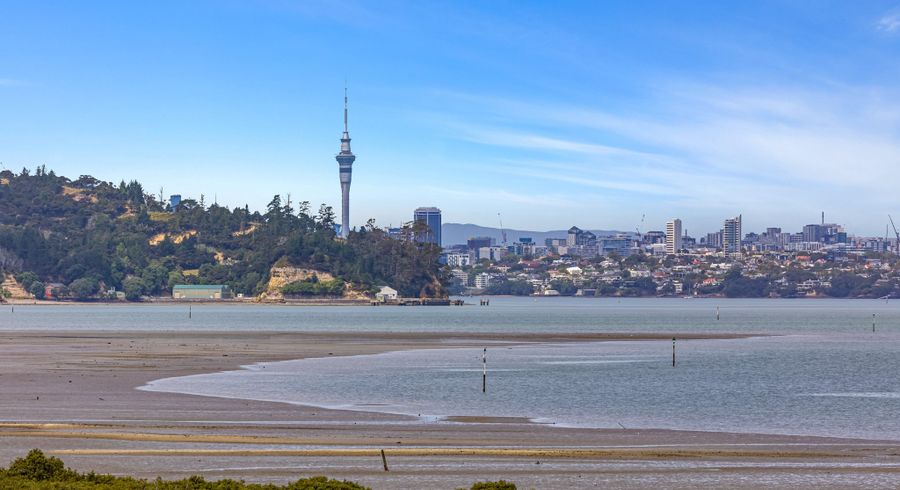  at 25 Oakpark Place, West Harbour, Waitakere City, Auckland