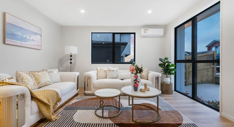  at 21  Christella Street, Flat Bush, Manukau City, Auckland