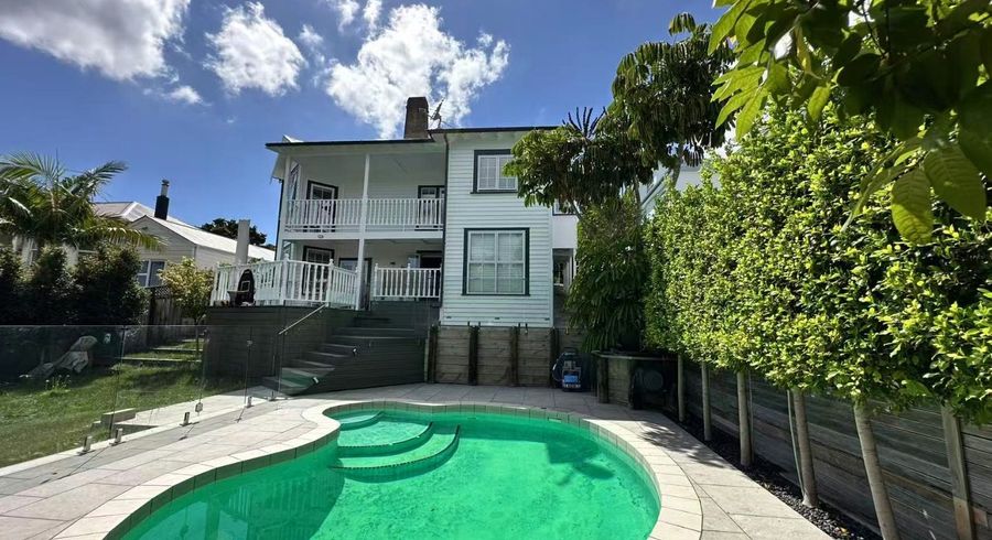  at 8 Spencer Street, Remuera, Auckland City, Auckland