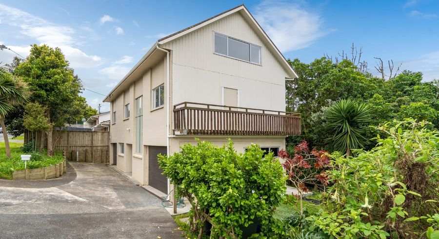  at 3/118 Lake Road, Belmont, Auckland