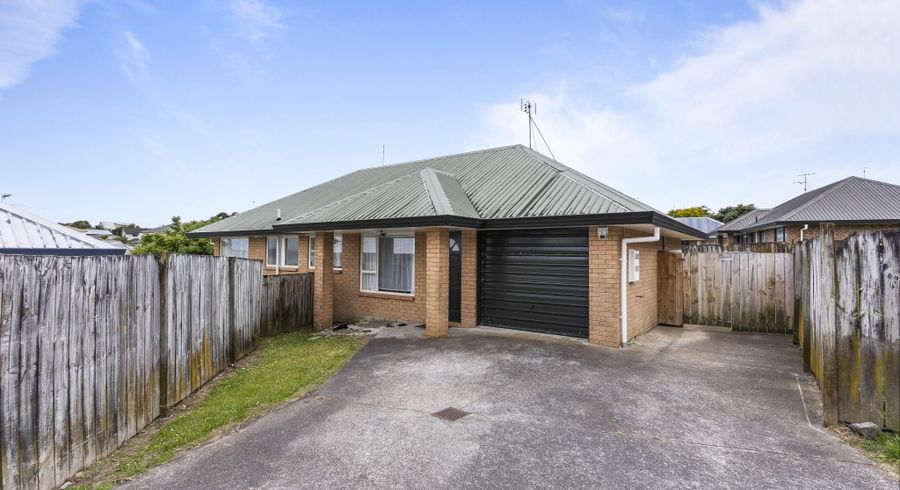  at 2/44 Wai Iti Place, Clendon Park, Auckland