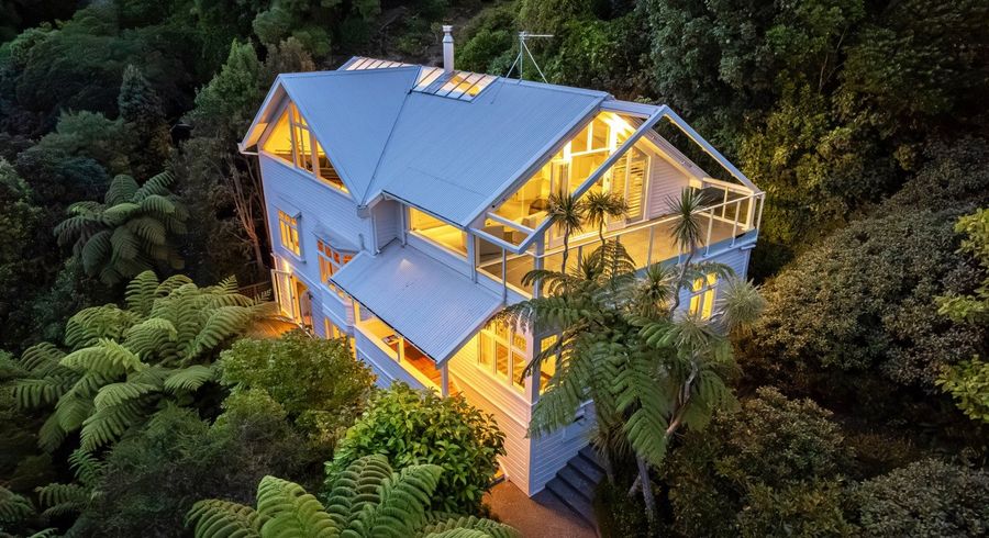  at 36 Laura Avenue, Brooklyn, Wellington, Wellington