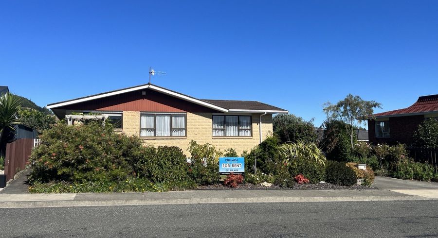  at 8 Selbourne Avenue, Richmond