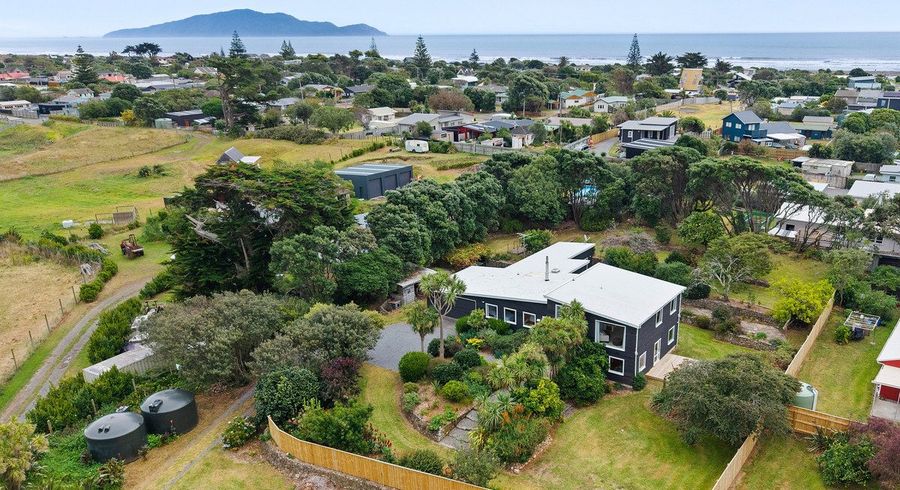 at 321 Te Horo Beach Road, Te Horo, Kapiti Coast, Wellington