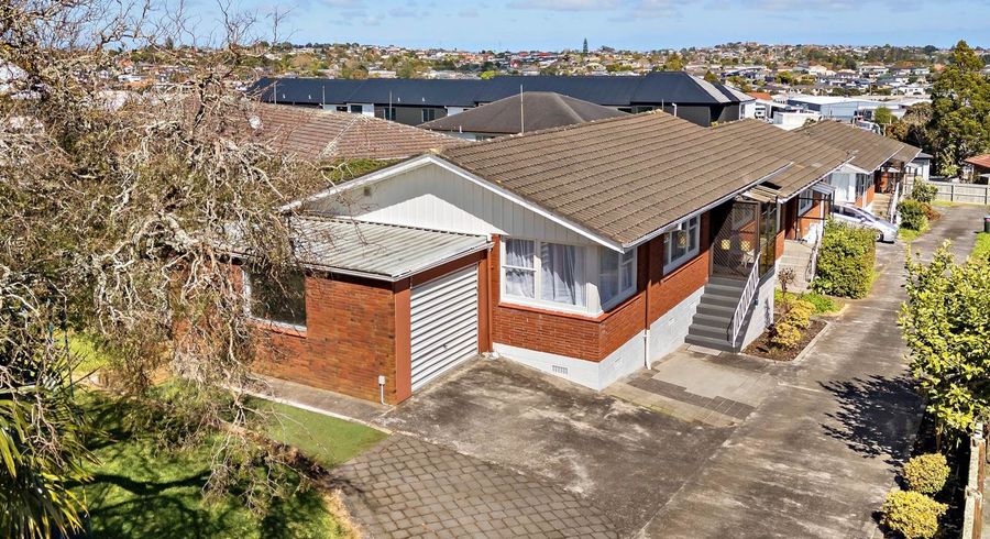  at 1/19 Hayr Road, Three Kings, Auckland City, Auckland