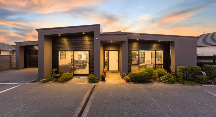  at 55 Queen Charlotte Drive, Aotea, Porirua