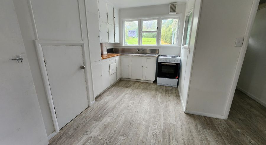  at 34D Cornwall Crescent, Cannons Creek, Porirua, Wellington