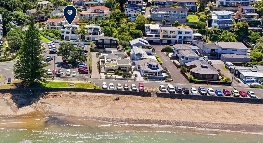  at 1/1 Valley Road, Browns Bay, Auckland