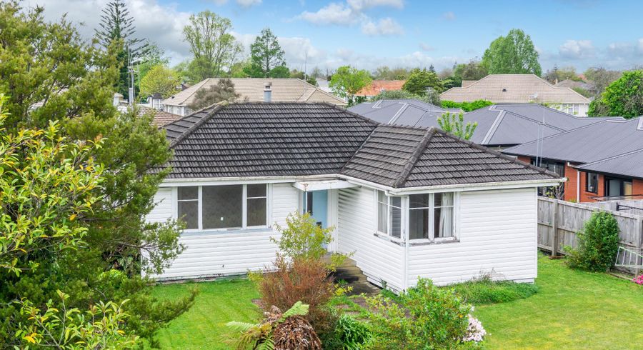  at 1122 Heaphy Terrace, Fairfield, Hamilton, Waikato