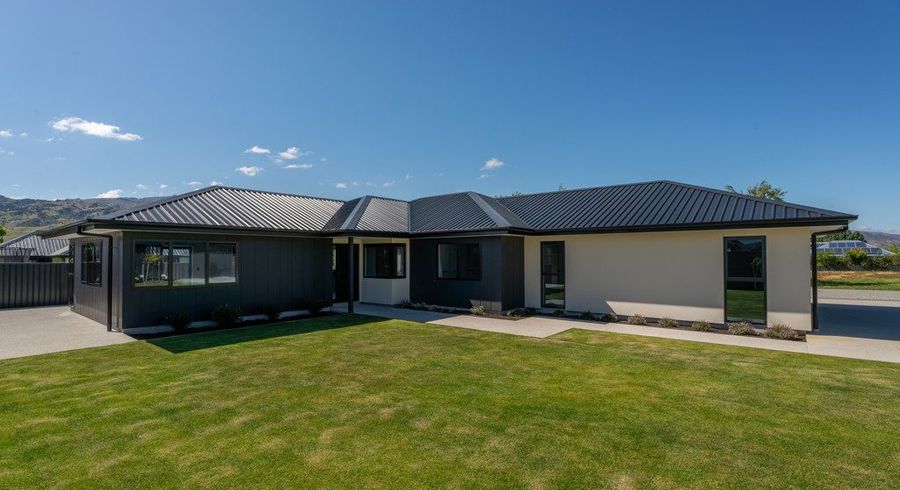  at 9 Pisa Moorings Road, Mount Pisa, Cromwell
