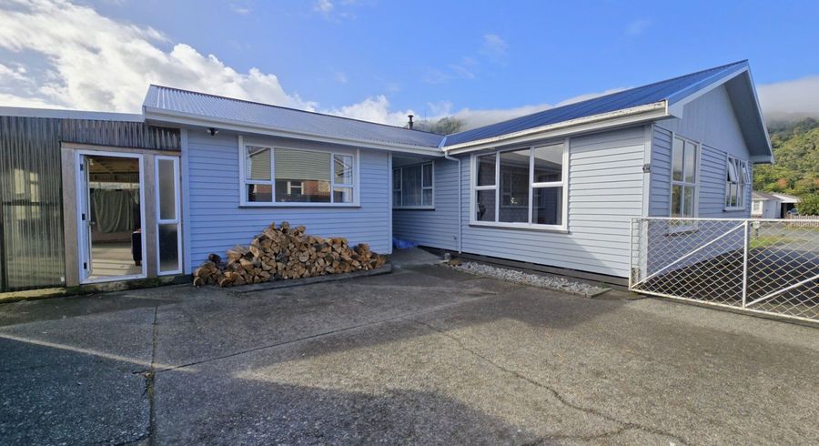  at 60 Richmond Street, Cobden, Grey, West Coast