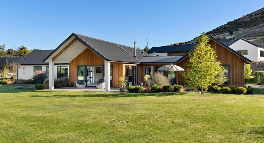  at 2 Turner Terrace, Lowburn