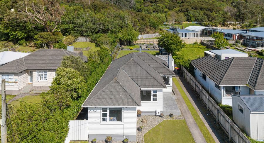  at 203 Wellington Road, Wainuiomata, Lower Hutt, Wellington