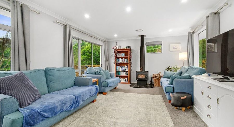  at 202 Dowse Drive, Maungaraki, Lower Hutt, Wellington