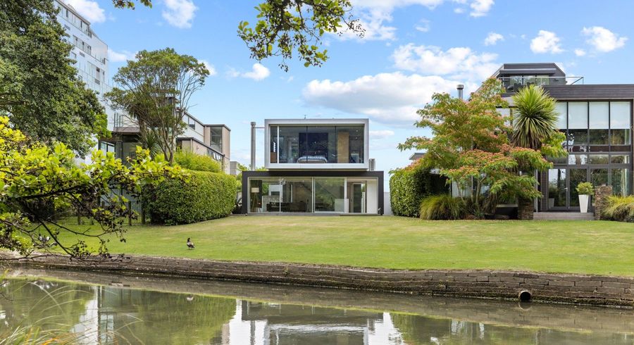  at 3 Millbank Lane, Merivale, Christchurch City, Canterbury