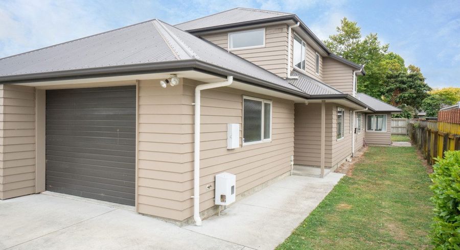  at 205b College Street, West End, Palmerston North, Manawatu / Whanganui