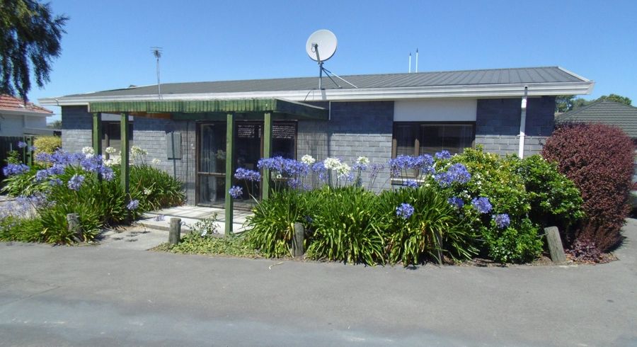  at 2/4 Middleton Road, Upper Riccarton, Christchurch City, Canterbury