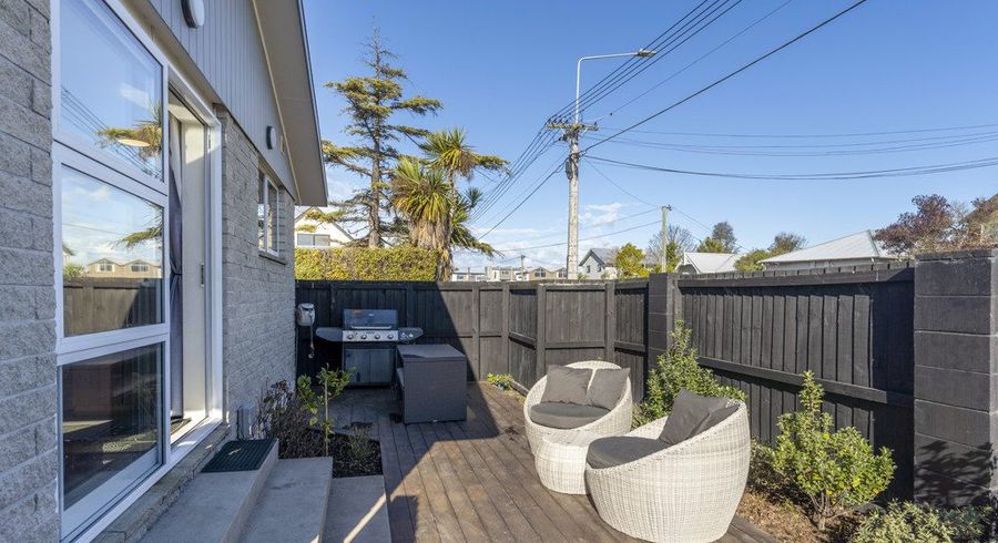  at 1/494 Barbadoes Street, Edgeware, Christchurch