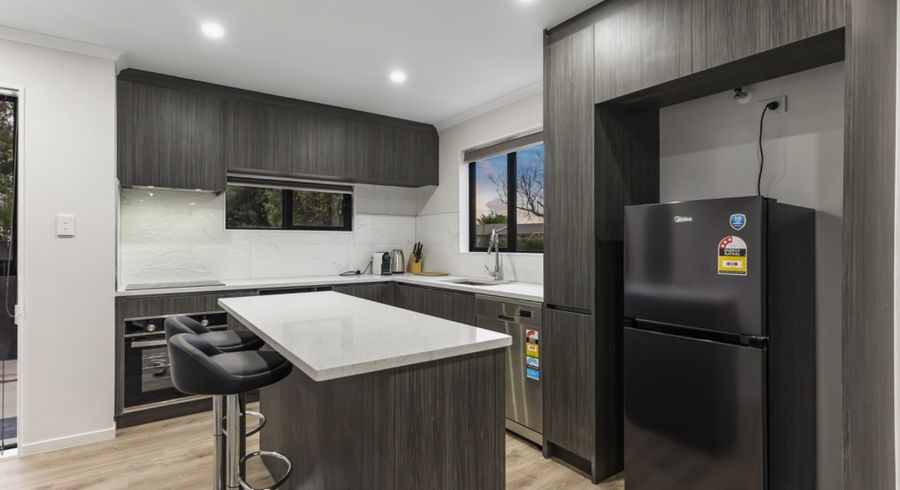 at 2/18 Jupiter Street, Papakura, Papakura, Auckland