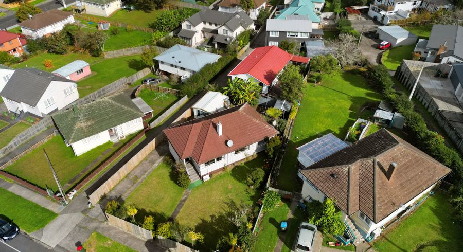  at 577 Richardson Road, Mount Roskill, Auckland