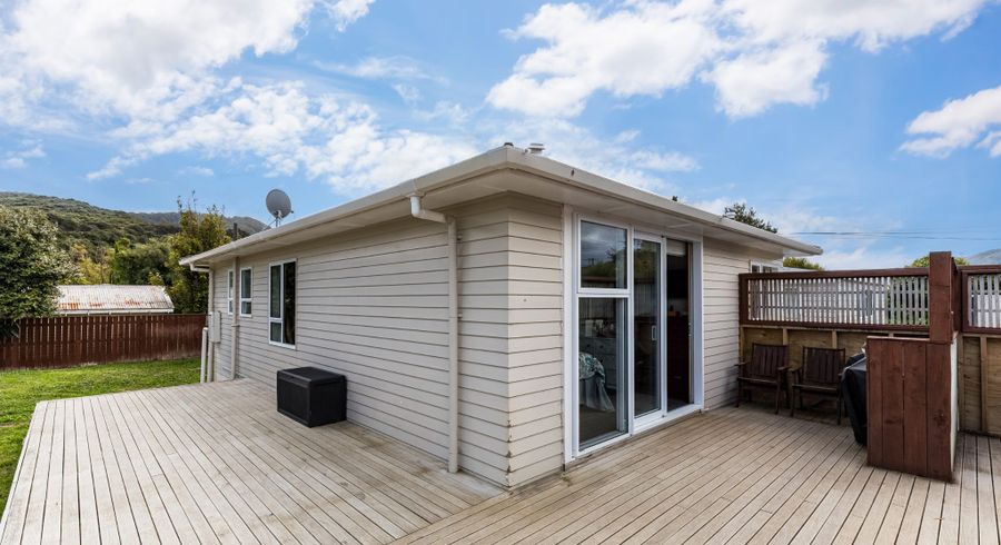  at 42 Wood Street, Wainuiomata, Lower Hutt, Wellington