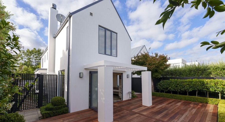  at 43 Cox Street, Merivale, Christchurch City, Canterbury