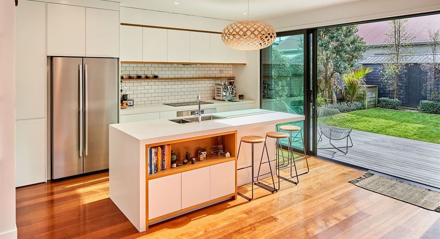  at 39 Adelaide Street, Petone, Lower Hutt