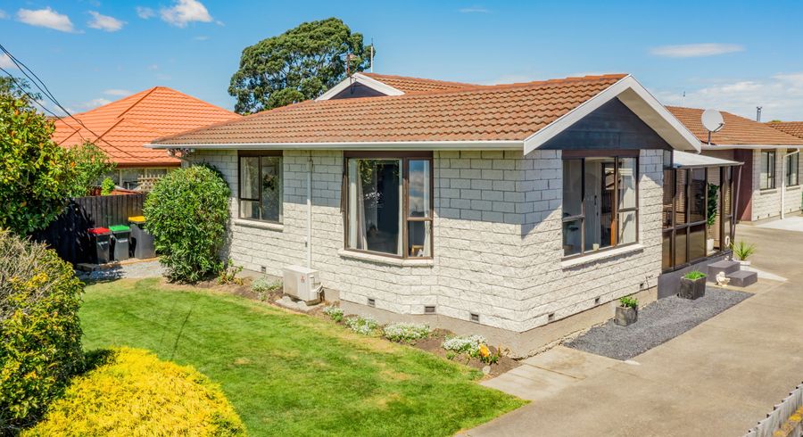  at 1/135 Sawyers Arms Road, Northcote, Christchurch
