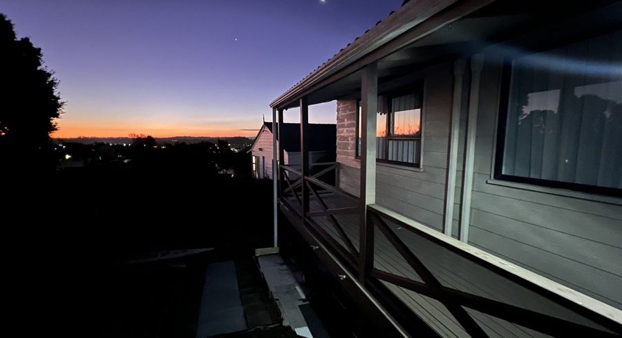  at 15 Meadowood Drive, Unsworth Heights, North Shore City, Auckland