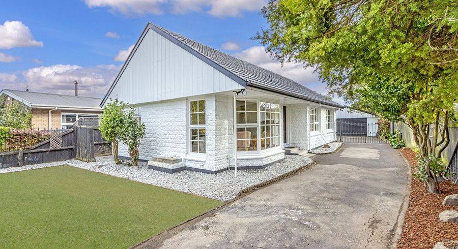  at 33 Glenrowan Avenue, Avondale, Christchurch City, Canterbury