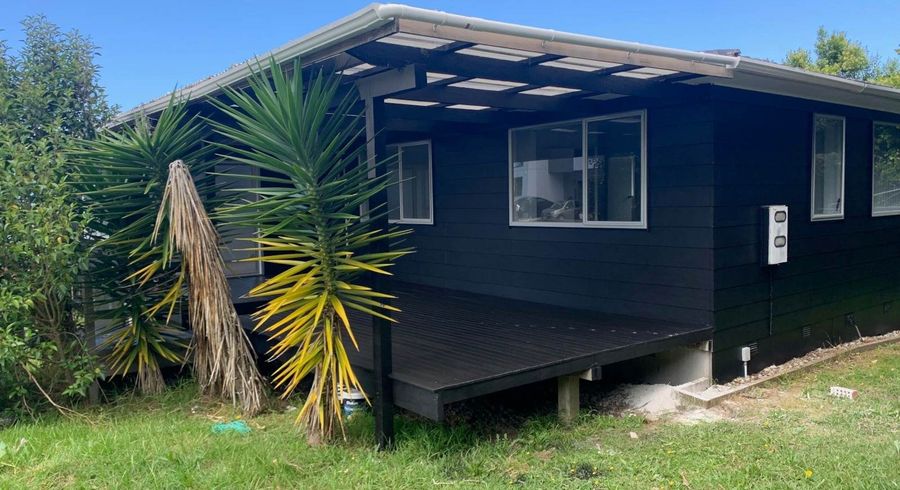  at 9 Julia Place, Totara Vale, North Shore City, Auckland