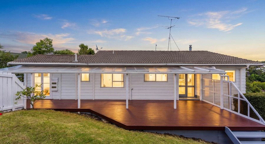  at 24 Squirrel Lane, Browns Bay, North Shore City, Auckland