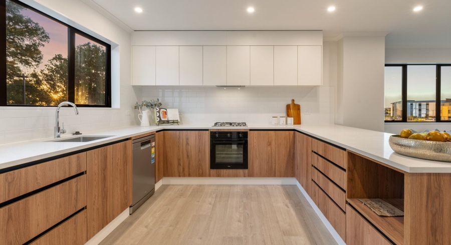  at 39 Henry Maxwell Way, Flat Bush, Manukau City, Auckland