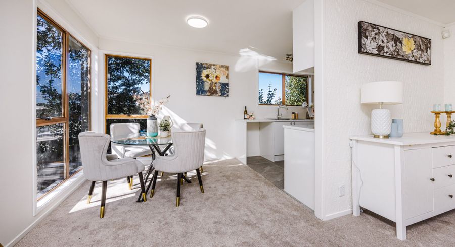  at 43 Catkin Crescent, Papatoetoe, Manukau City, Auckland