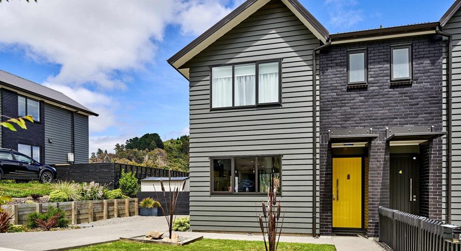  at 6 Holystone Road, Whitby, Porirua