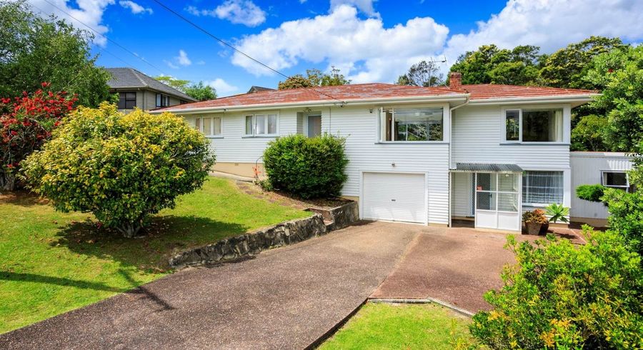  at 8 Radiata Lane, Chatswood, North Shore City, Auckland