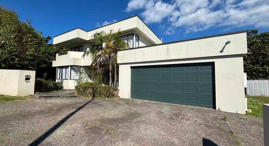  at 815 Chapel Road, Shamrock Park, Manukau City, Auckland