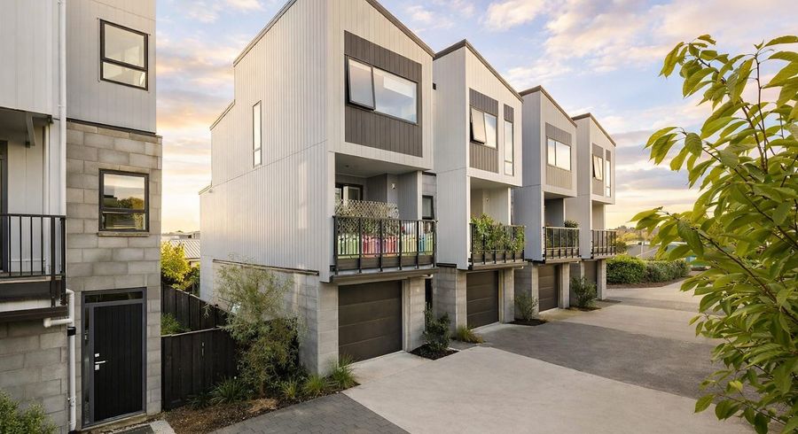  at 11 Houkura Way, St Lukes, Auckland City, Auckland