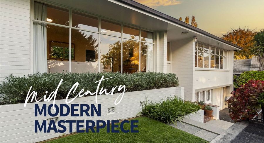  at 6 Woodstock Road, Fairfield, Hamilton