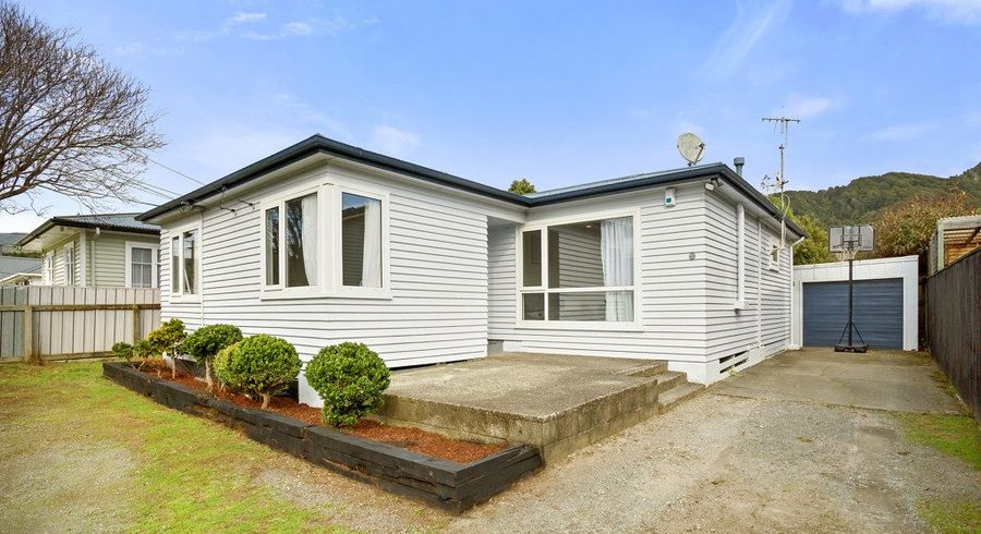  at 69 Fraser Street, Wainuiomata, Lower Hutt, Wellington
