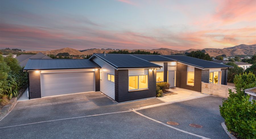  at 83 Te Puia Drive, Aotea, Porirua