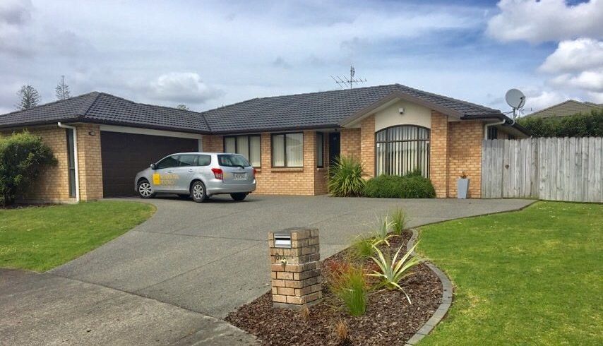  at 8 Redcastle Drive, East Tamaki, Manukau City, Auckland