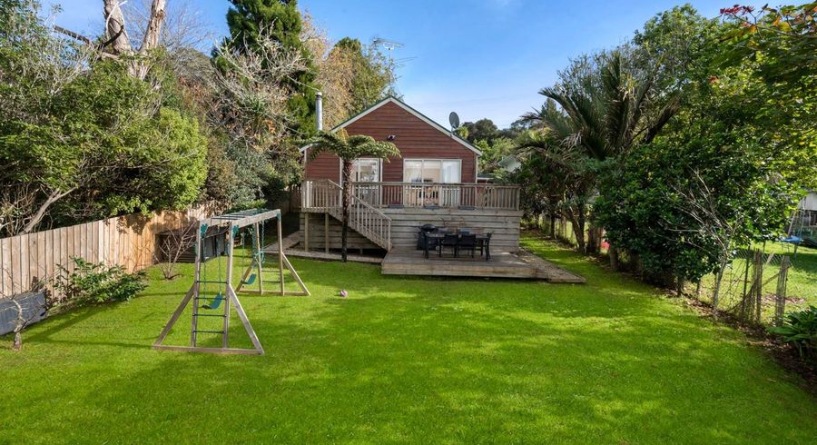  at 446 Huia Road, Laingholm, Auckland
